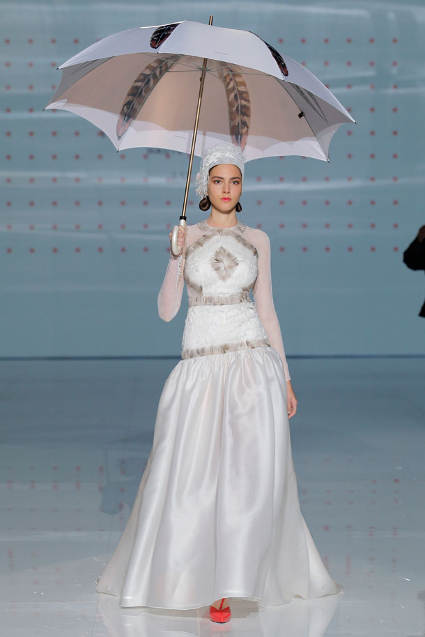 ilovebrides.pt Isabel Zapardiez 2018 Barcelona Bridal Fashion Week 2017